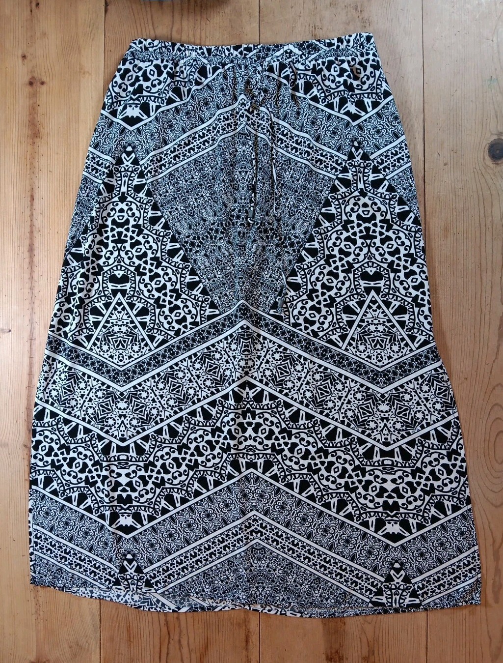 Vtg Faded Glory Womens XL 16 18 Maxi Skirt Black Boho Geo Semi Sheer Summer