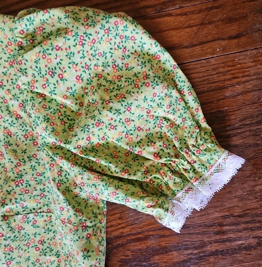 Vintage Handmade Green Dress Lace Square Dance Cottage Size 8-10