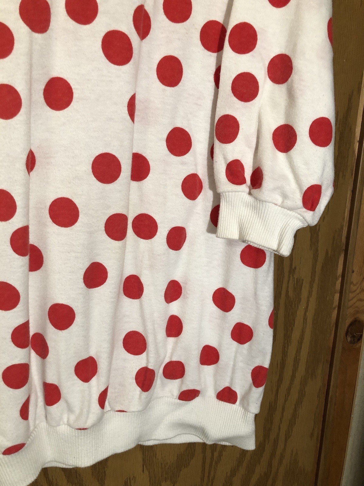 Women’s Size M Cotton Blend Red Polka Dot 28” Long 3/4 Sleeve V-neck 70s Top