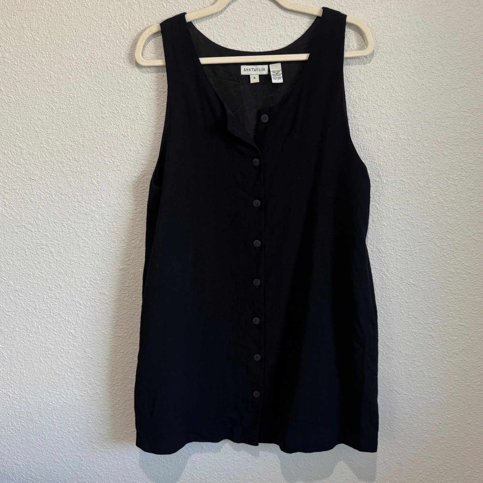 Ann Taylor Vintage 100% Wool Button Front Dress Black Size 6 Pockets Classy
