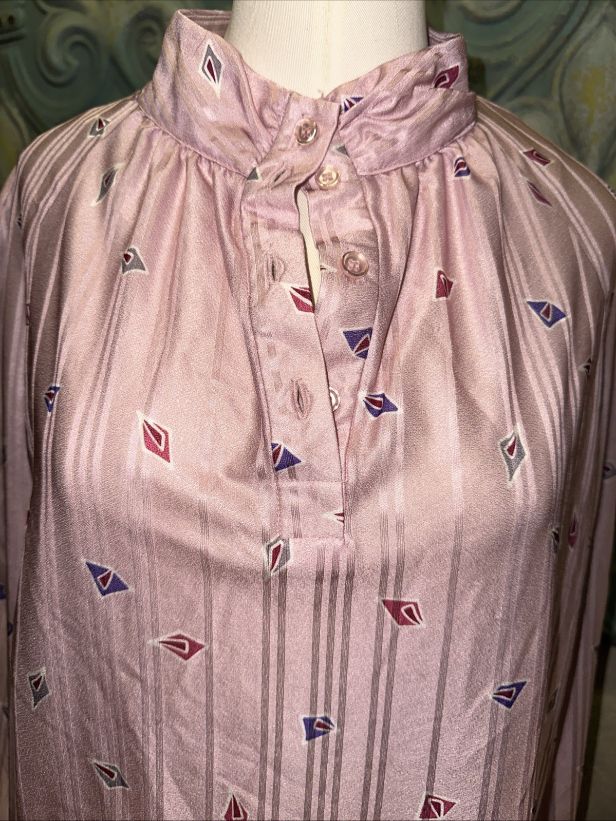 Vintage 70s Lady Devon Pink Geometric Top XL Retro Mod Disco