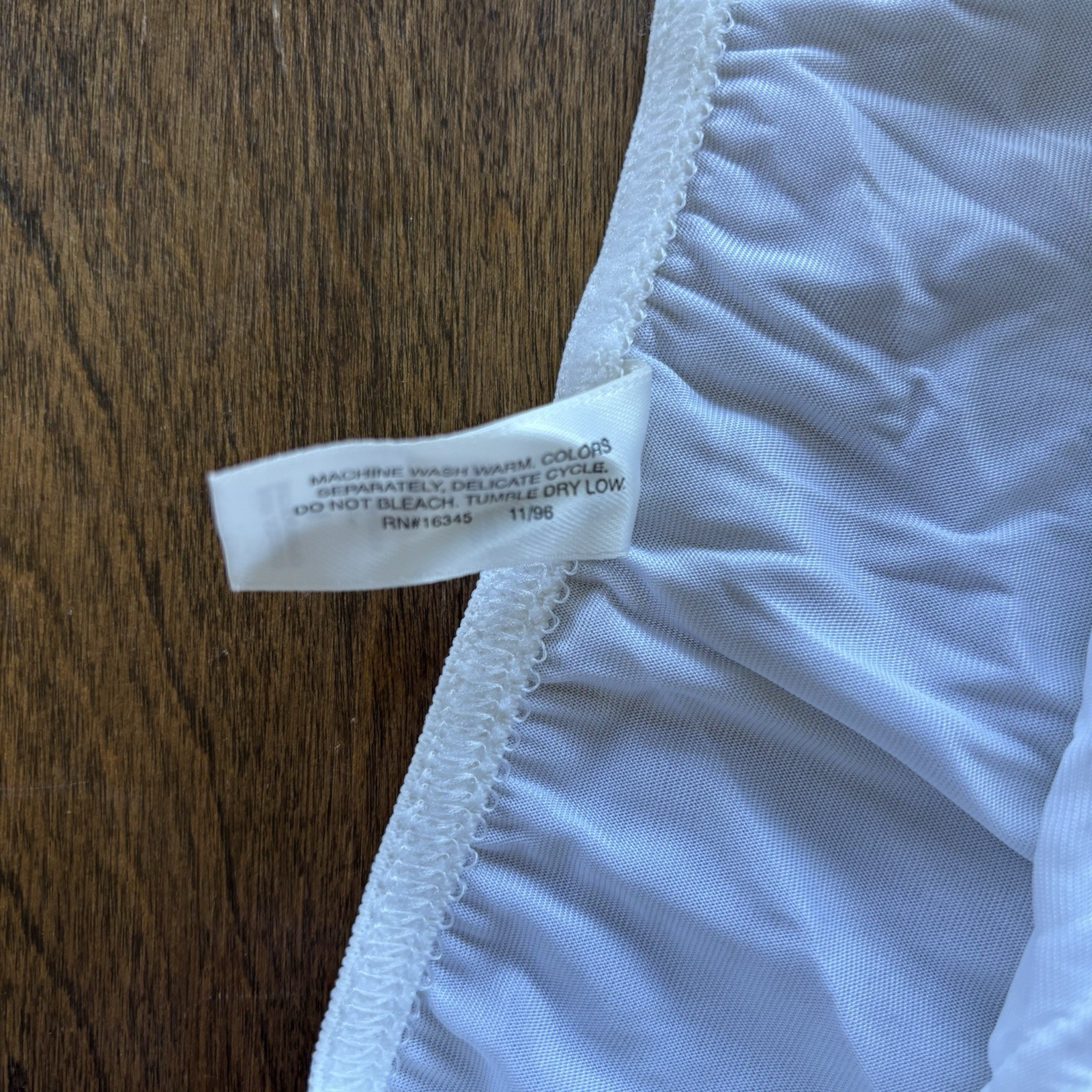 Vtg Victoria’s Secret Second Skin Hipster Brief Panty Medium White 11/96 NWOT