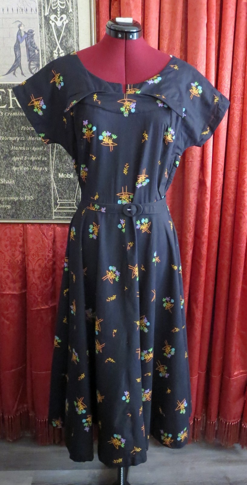1950s Black Floral Print Day Dress with Cool Collar Betty Hartford M