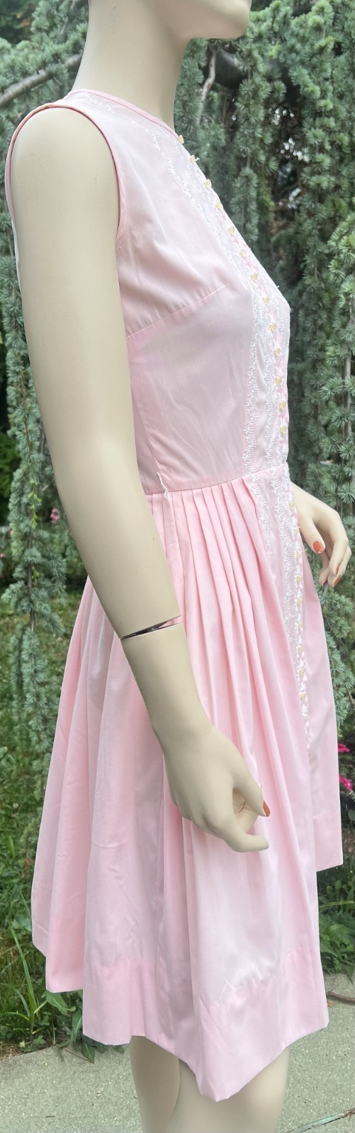 VINTAGE 1960’s JEANNE DARC PINK COTTON DRESS W/ WHITE FLORAL EMBROIDERY