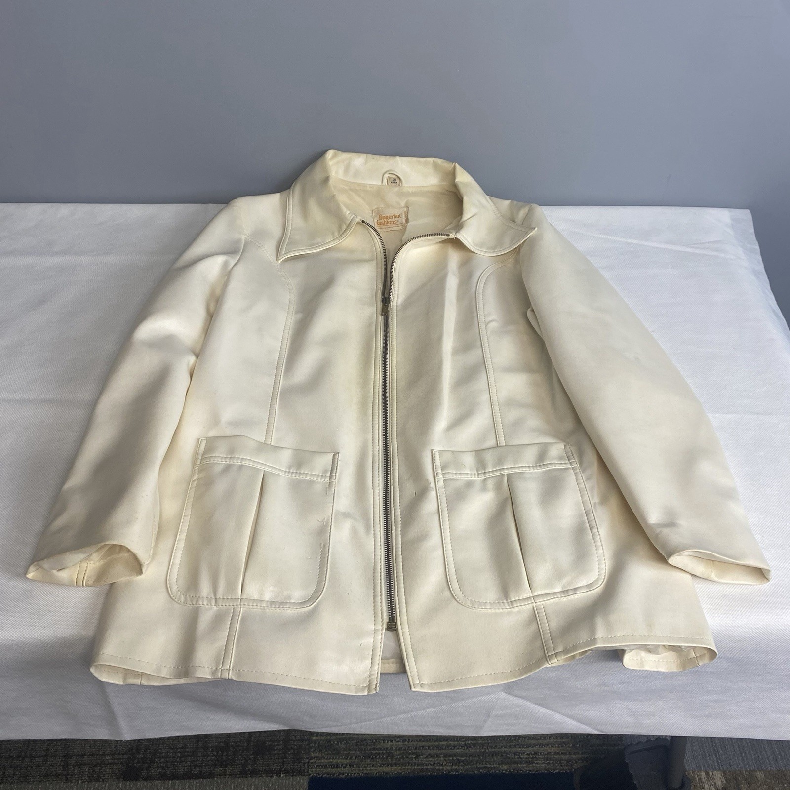 Vintage Finger Hut Jacket Faux Leather Womens Sz 20 Cream Coat Flaws