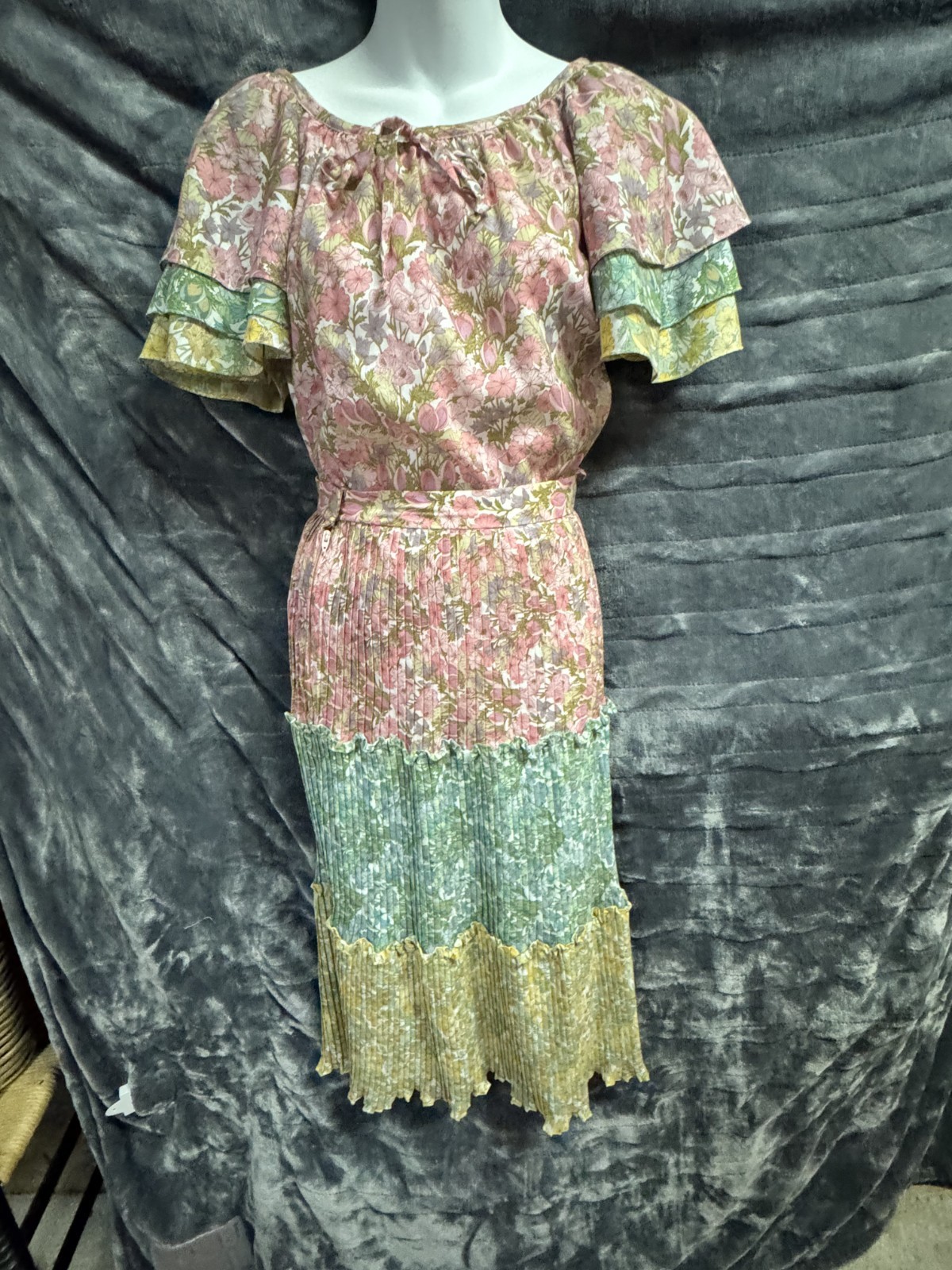 Vintage Handmade Blouse and Skirt Set x-small/small