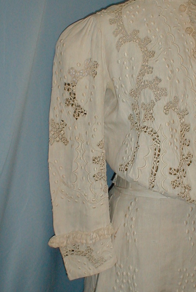 Elegant Antique Dress Victorian 1890 Beige Cut Work Linen Tea Dress