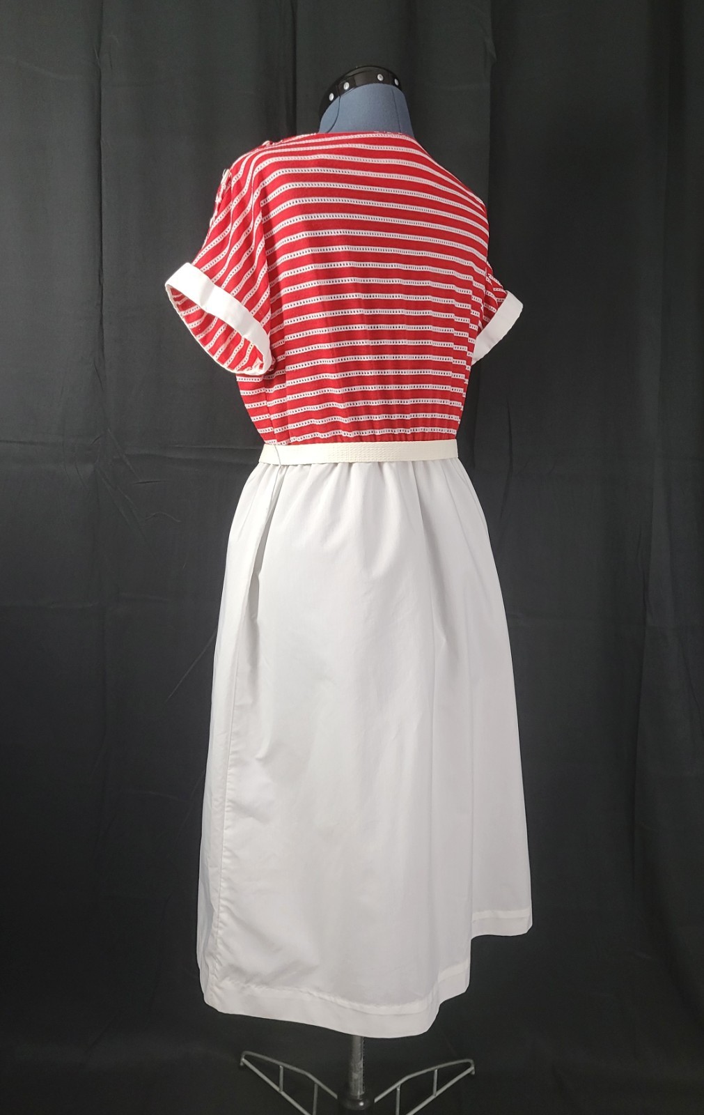 Vintage Boatneck Blouson Dress w Red & White Striped Bodice & White Skirt Size L