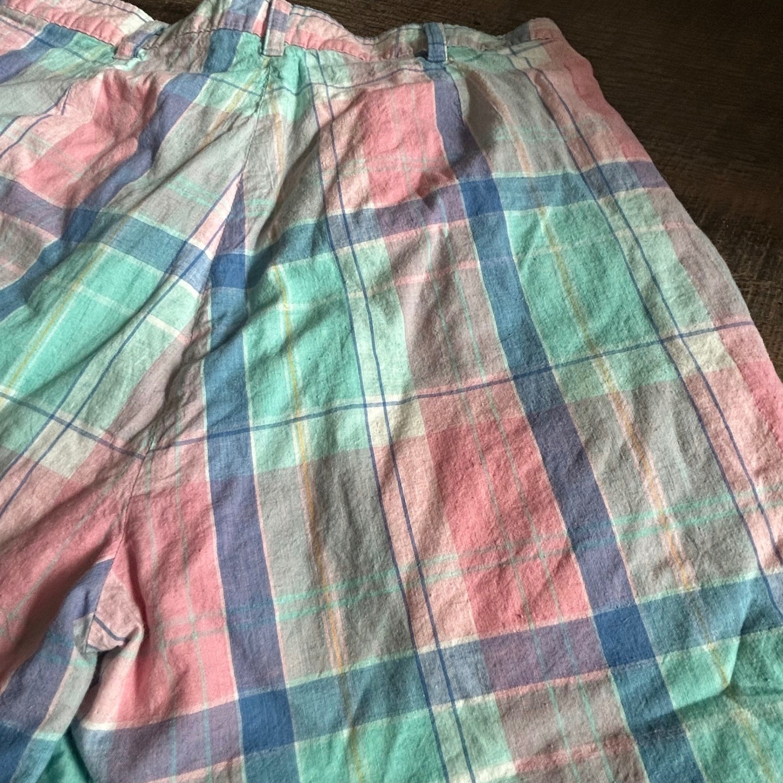 Woolrich Vintage 90s Pastel Plaid Cotton Pleated High Waisted Shorts Pink Teal