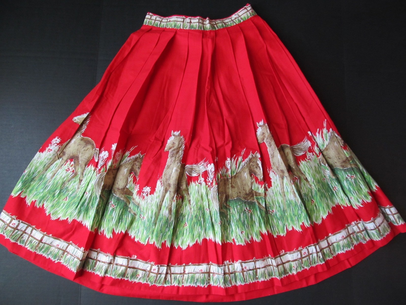 Vintage 50s Swing Skirt Waist 24 Rockabilly Horses Mustangs Dirndl