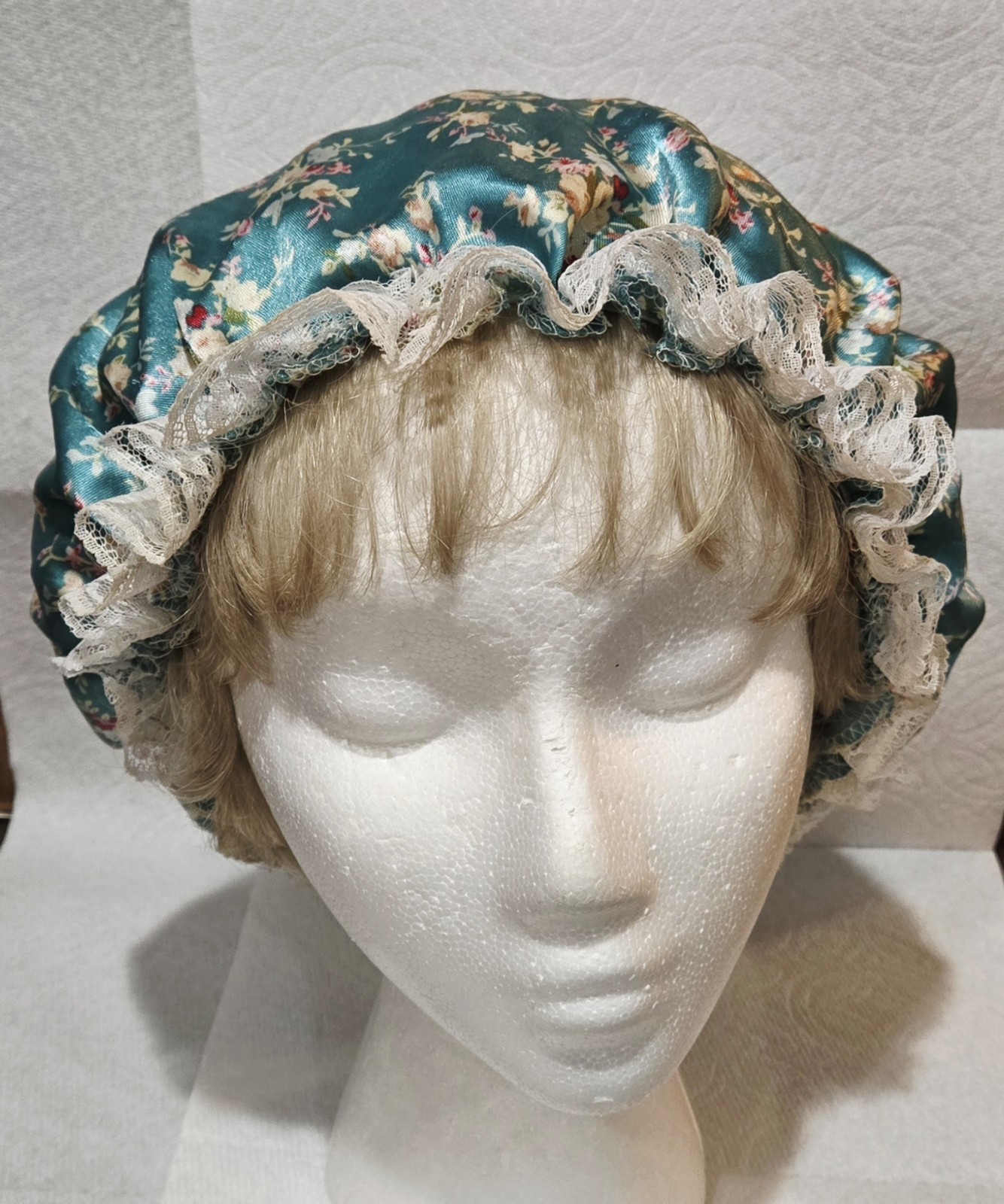 1950s Turquoise Floral Satin Bouffant Sleep Bonnet With Delicate Cream Lace Trim