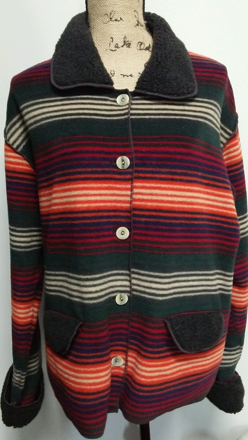 Nwt Van Heusen a line flannel women’s jacket. 5 buttons down front winter Size L