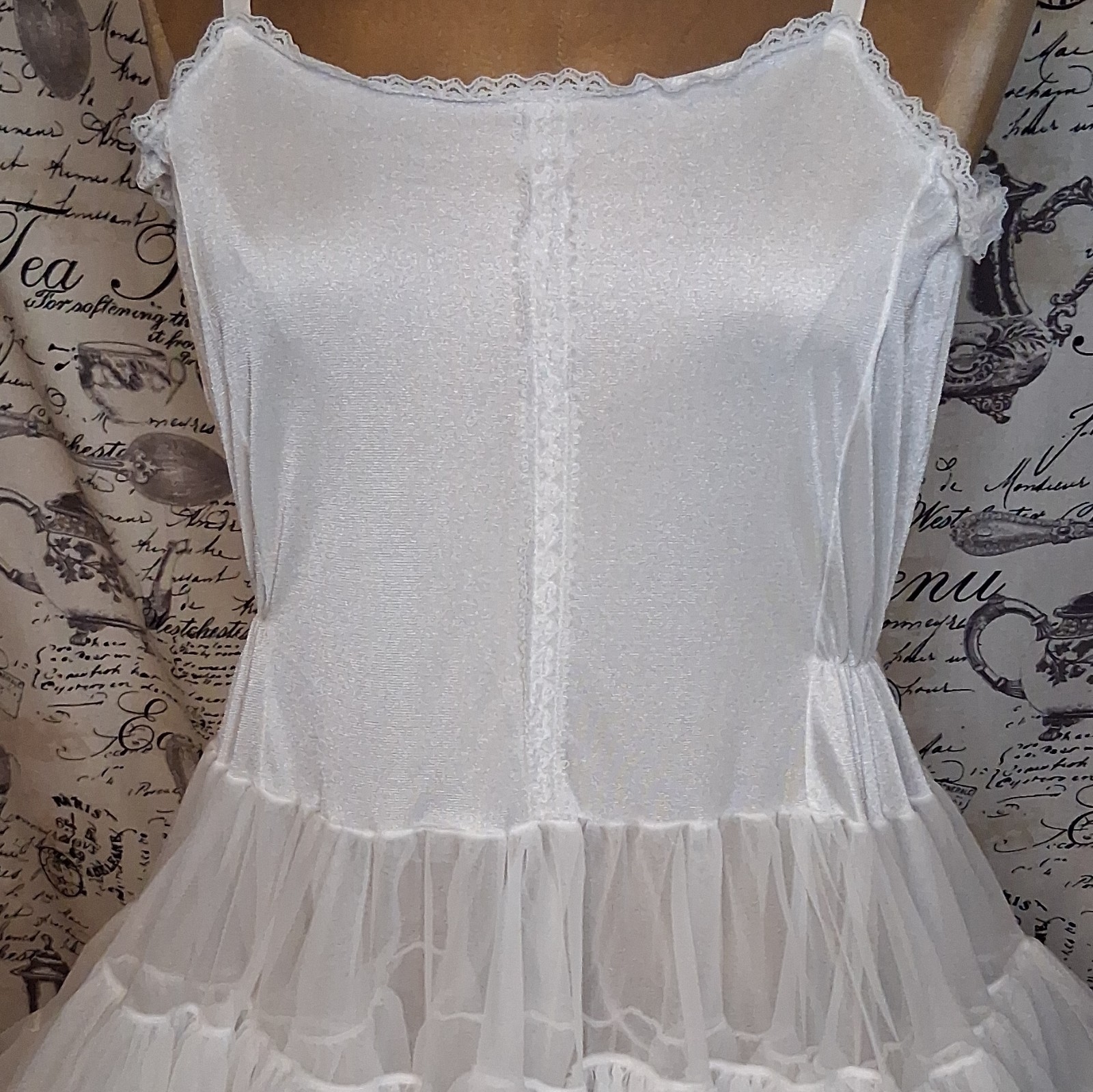Martha’s Miniatures Vintage 1980s White Nylon Slip Style 9304 Size 14