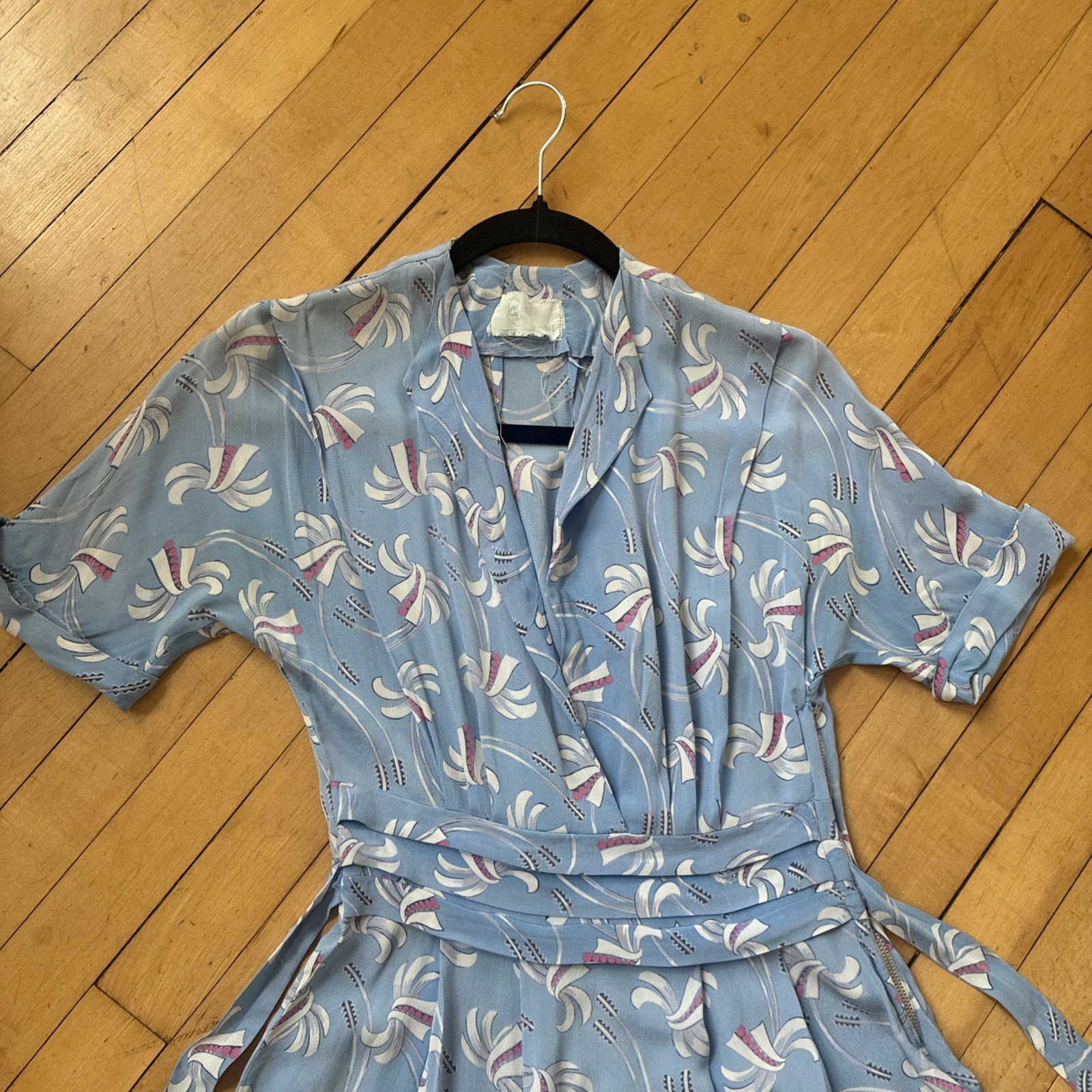 Vintage 1940’s Blue Deco Patterned Crepe Dress Gio Model 27″ waist AS IS