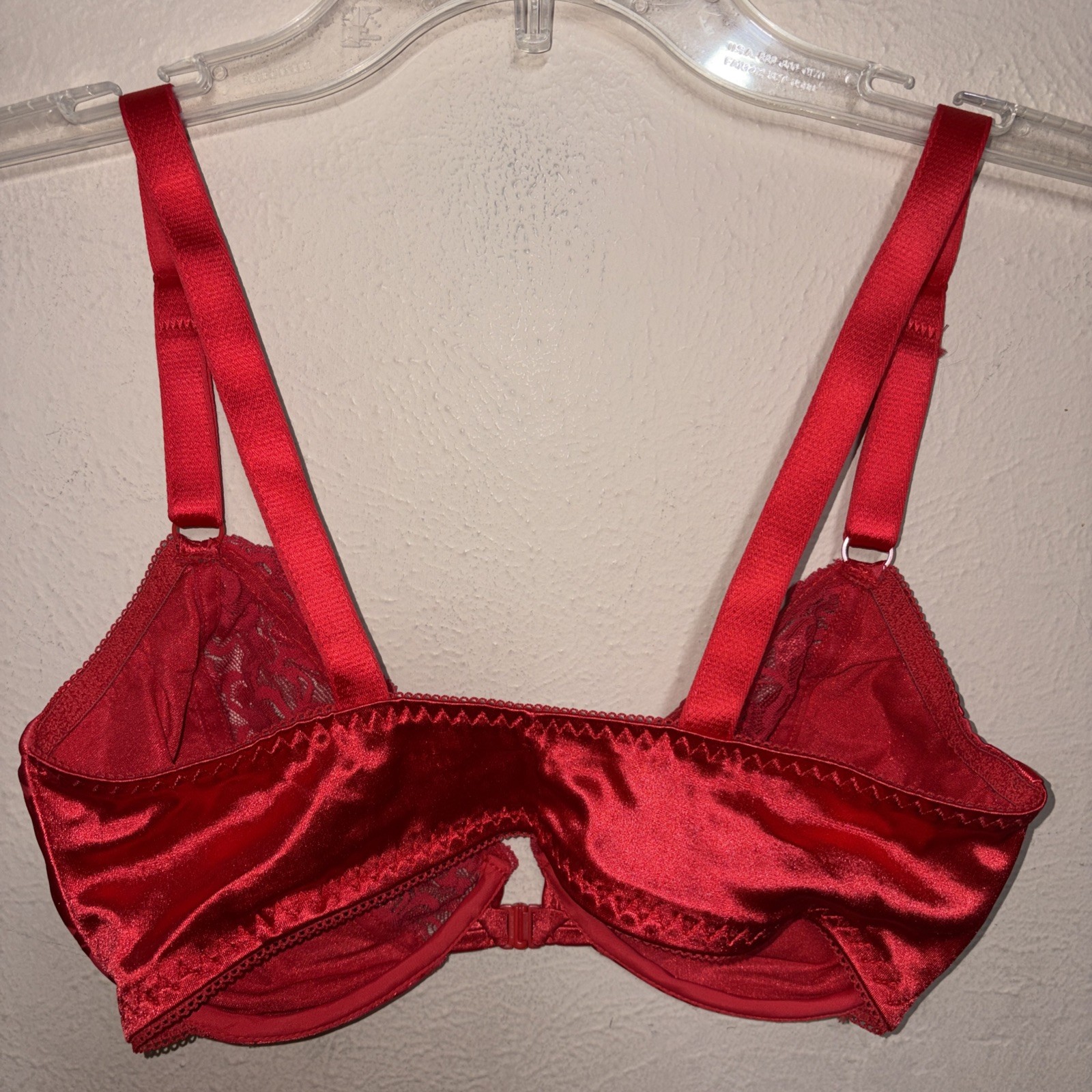 Vintage Fredericks of Hollywood 34DD Bra Red Lace Satin Second Skin Unlined