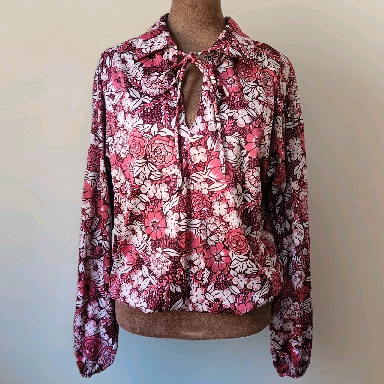 70s Queen Casuals Blouse Size 14 Top L Floral Collared Tie Union Made USA