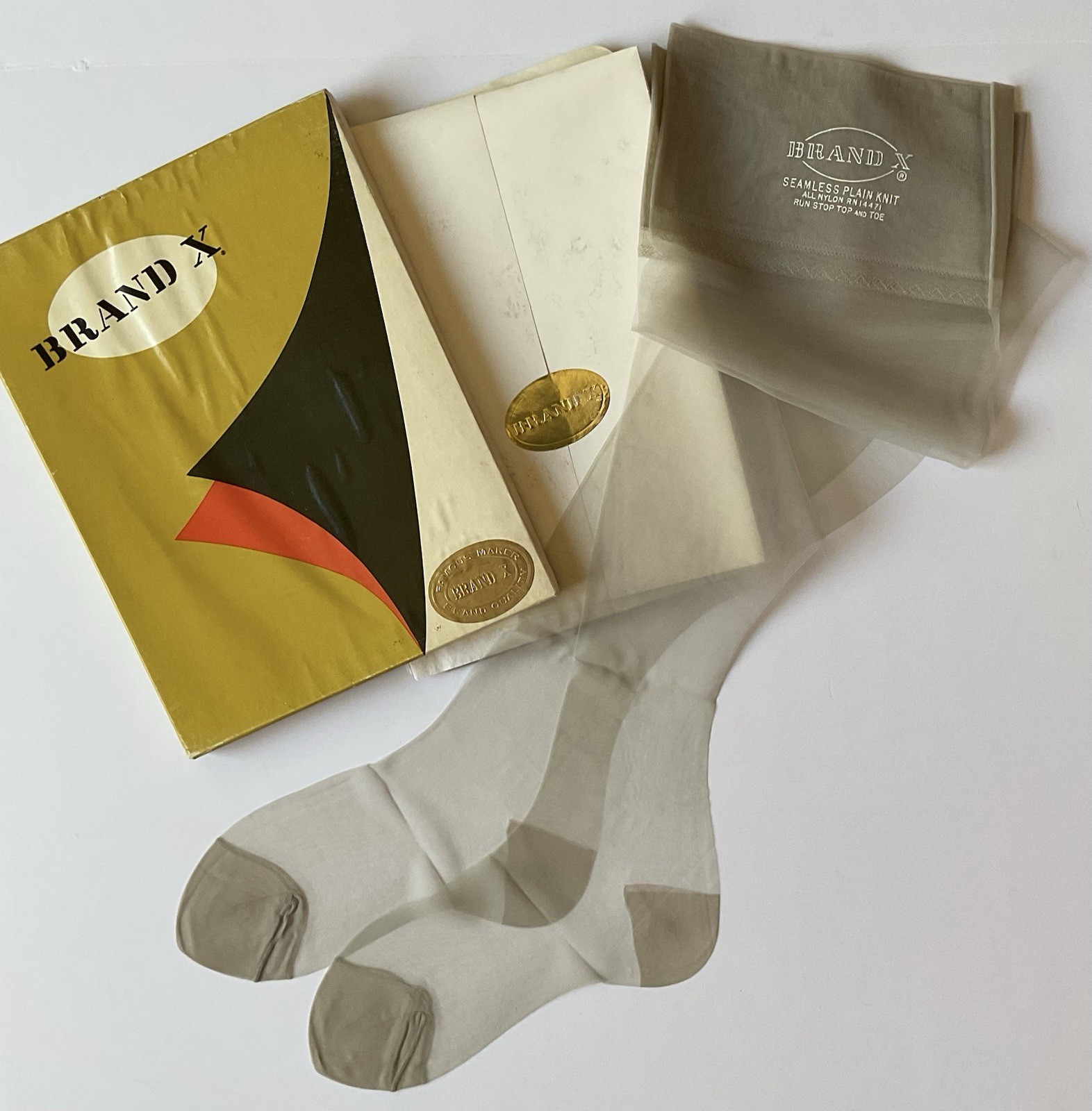 3 Pr NIB Vintage Brand X Nylon Stockings Seamless Flat Knit Grey Crystal 8.5 M