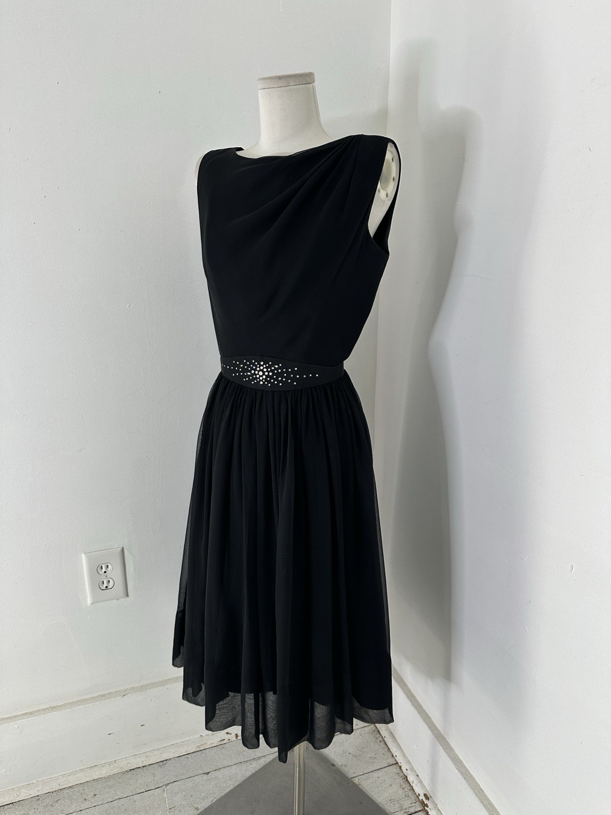 Vintage 1950s Black Chiffon Elegant Rhinestone Starburst Belt Fit And Flare