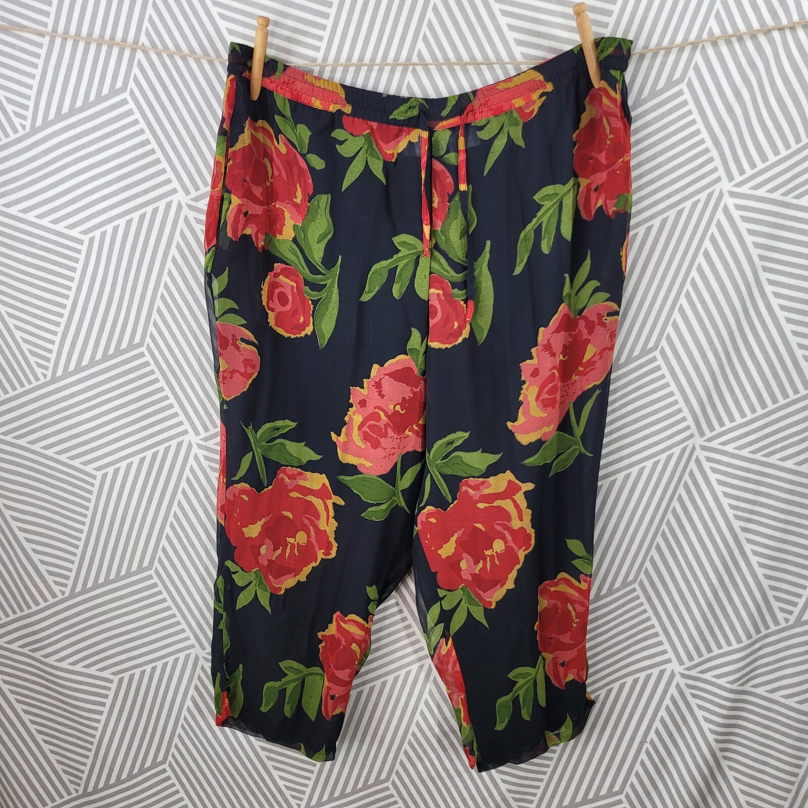 Vintage Culotte Gauchos Dark Academia Short pants Plus size 1X Semi-sheer Floral