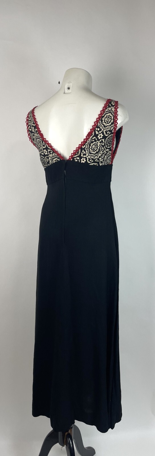 VTG 1960’s MOD Handmade Sleeveless Empire Waist Sheath Dress S