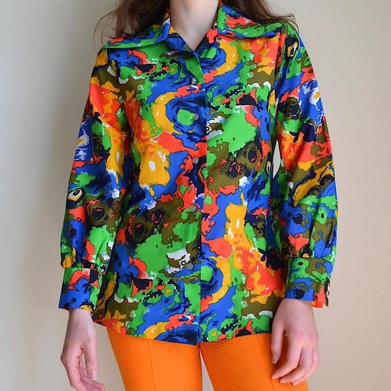 Vintage 1970s Dress Shirt With Graphic Print