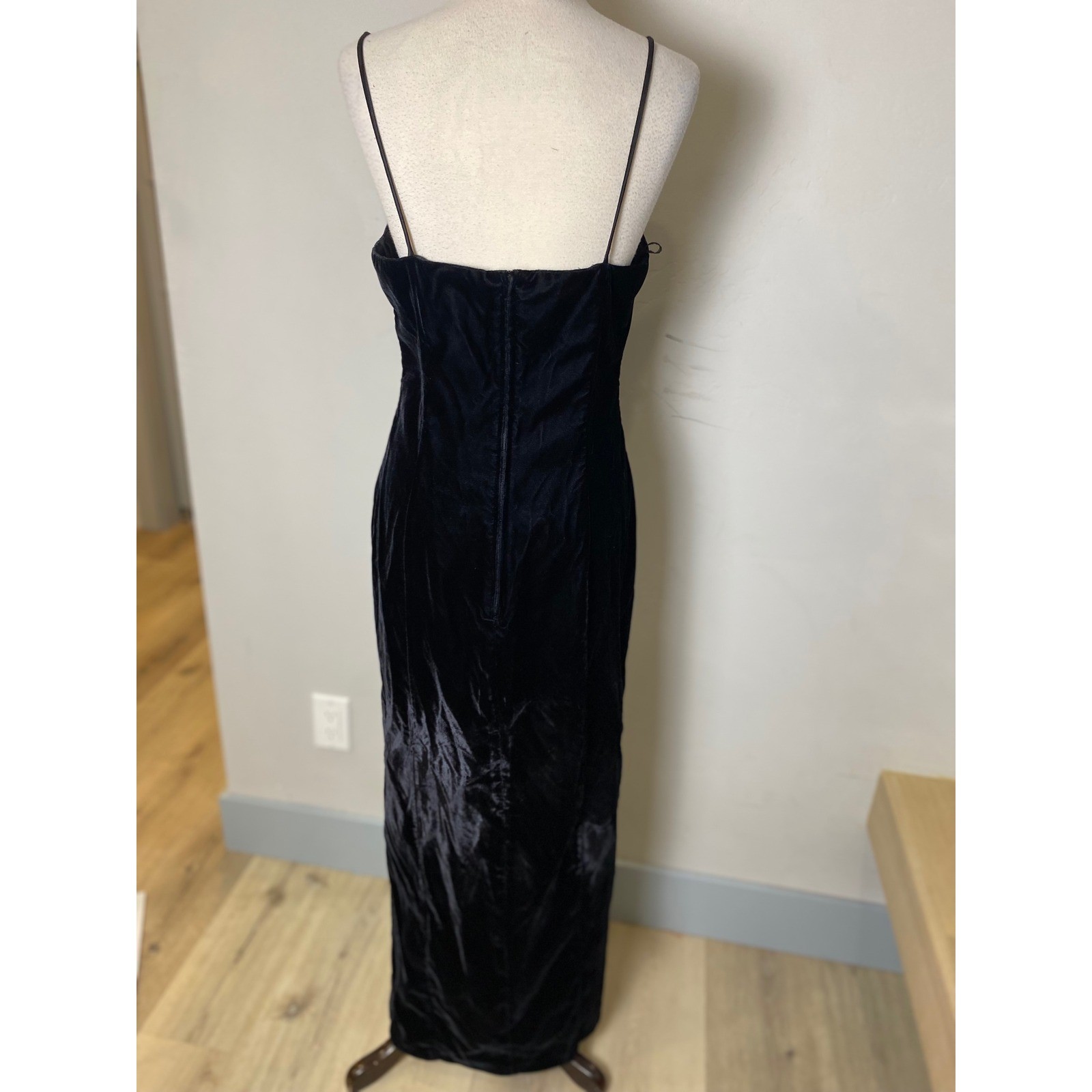 Vintage 90s Steppin Out Black Velvet Sweetheart Maxi Dress Side Slit Gown Womens
