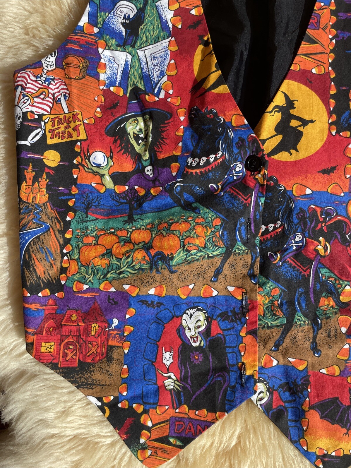 Vtg 90s Basic Edition Halloween Vest Ghosts Pumpkins Art Witches Bats Hipster MD