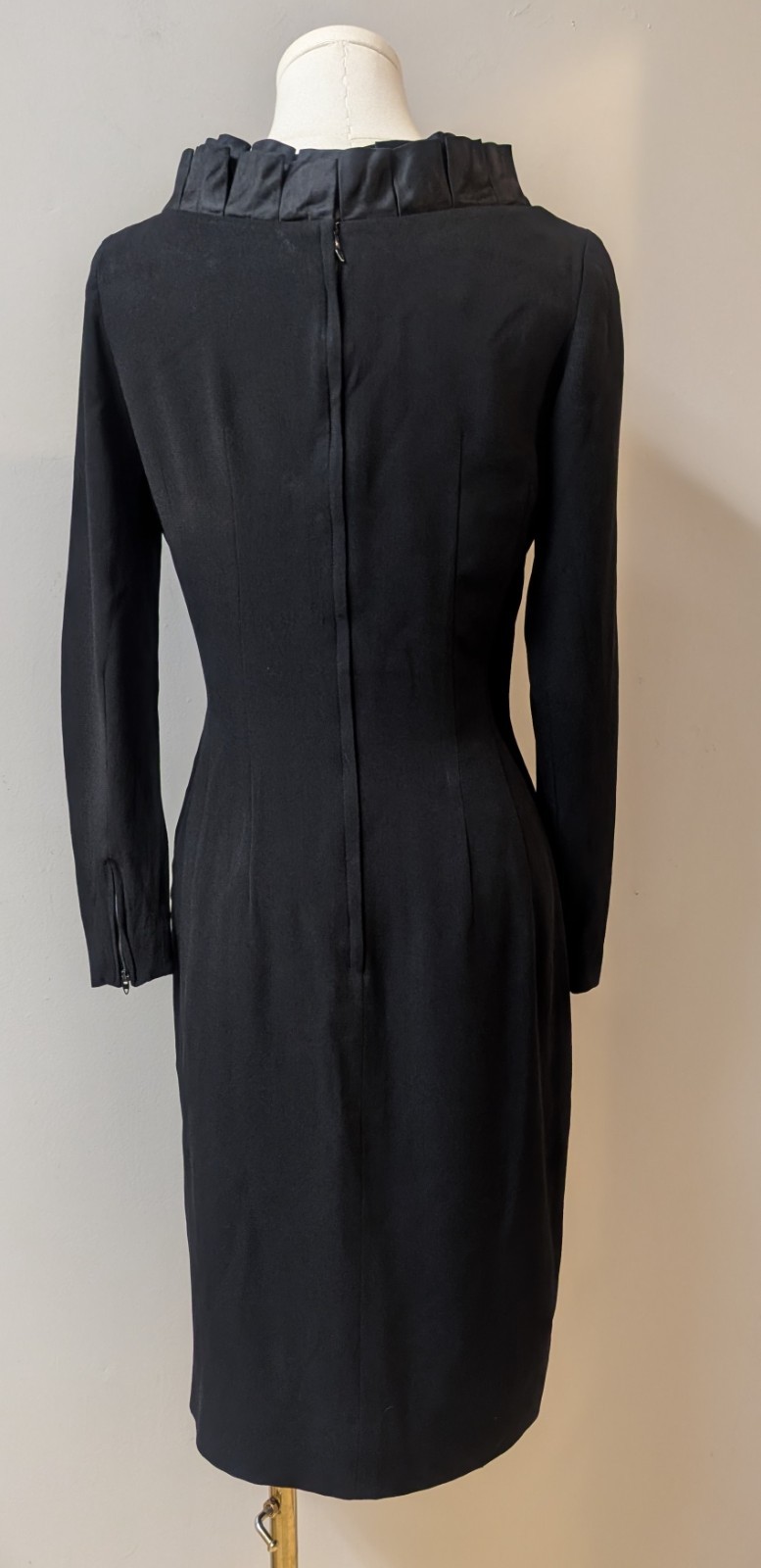 Vintage 60’s Sydney North Black Rayon Crepe Femme Fatale Dress Zipper Sleeves S