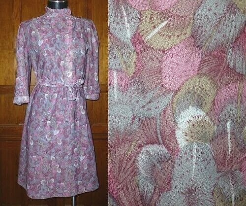 Vintage 70s Feather print Mauve Gray 3/4 slv Cocktail Secretary Belted DRESS