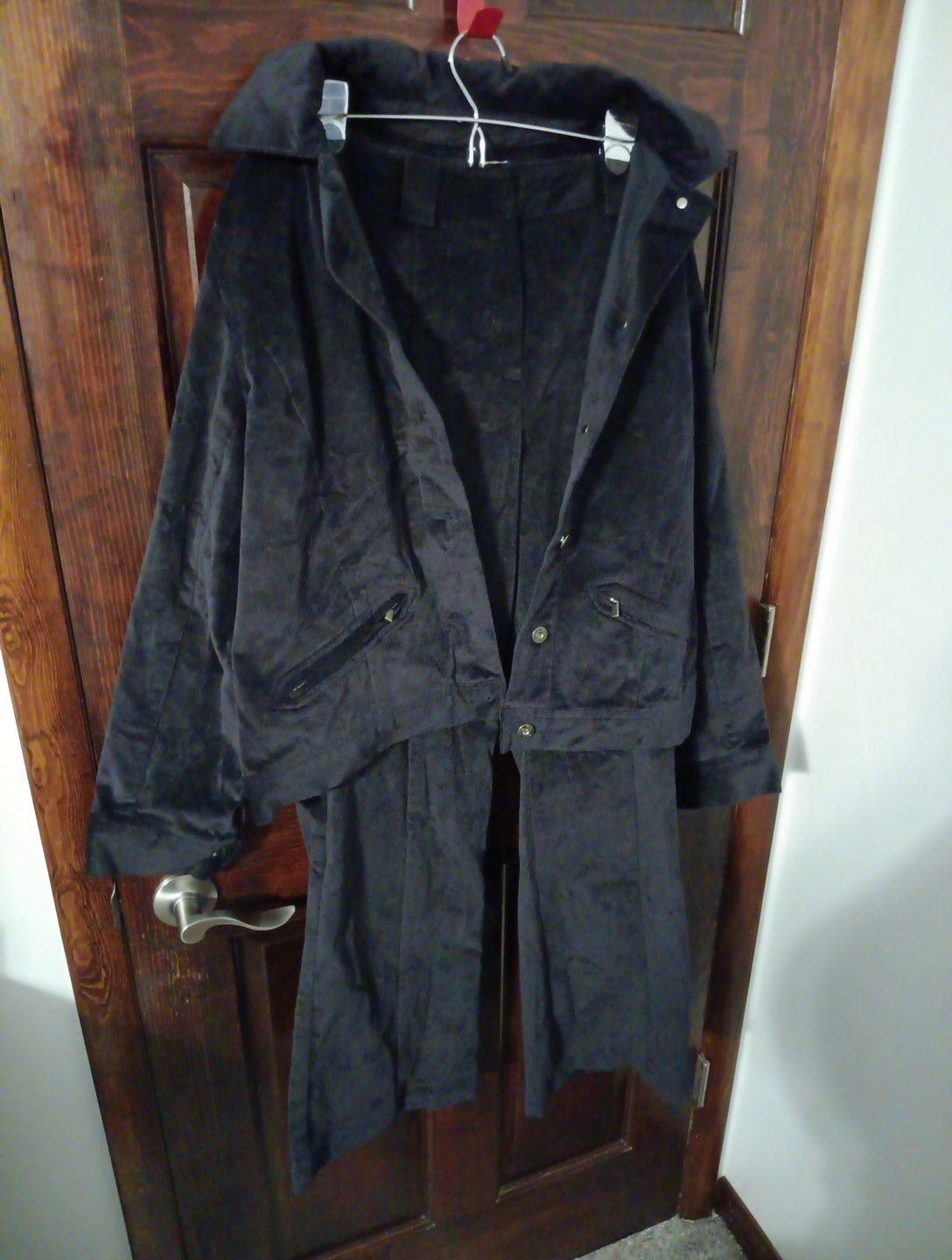 *Vintage!* Women’s Black Jones Wear Sport Stretch Velour Pant Suit Size 14 EUC