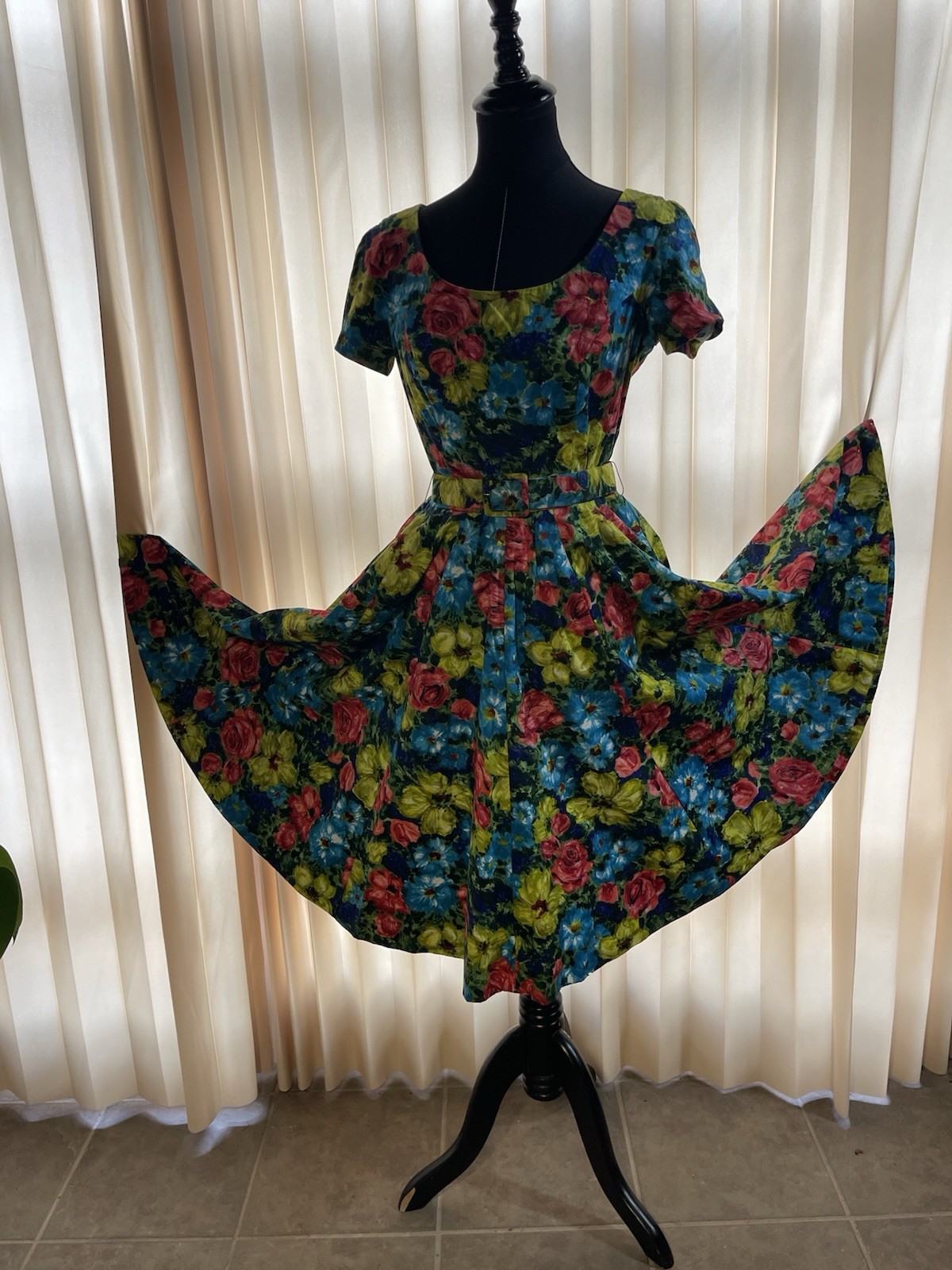 NWOT Vintage 50s Multi Floral Cotton FULL Dress JEUNESSE Pockets BELT M L SPRING