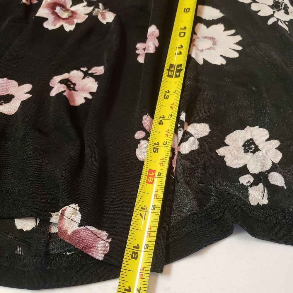 KNAPP Studio 90’s dress size Medium vintage stretch floral black side slit