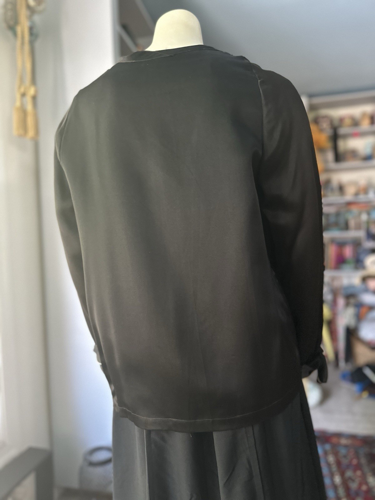 1920s Vintage Black Silk Satin Jacket Women’s Size M