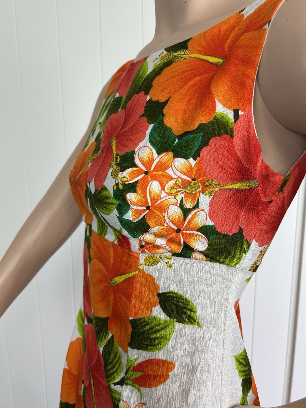 Vintage Barkcloth Hawaiian Maxi Dress XS Waterfall Back Ui-Maikai
