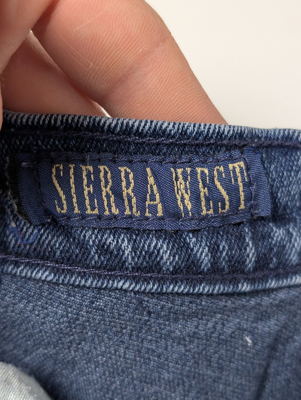 Vintage 1980s-1990s Women’s Sierra West Dark Blue Denim Cut Off Shorts Size 9