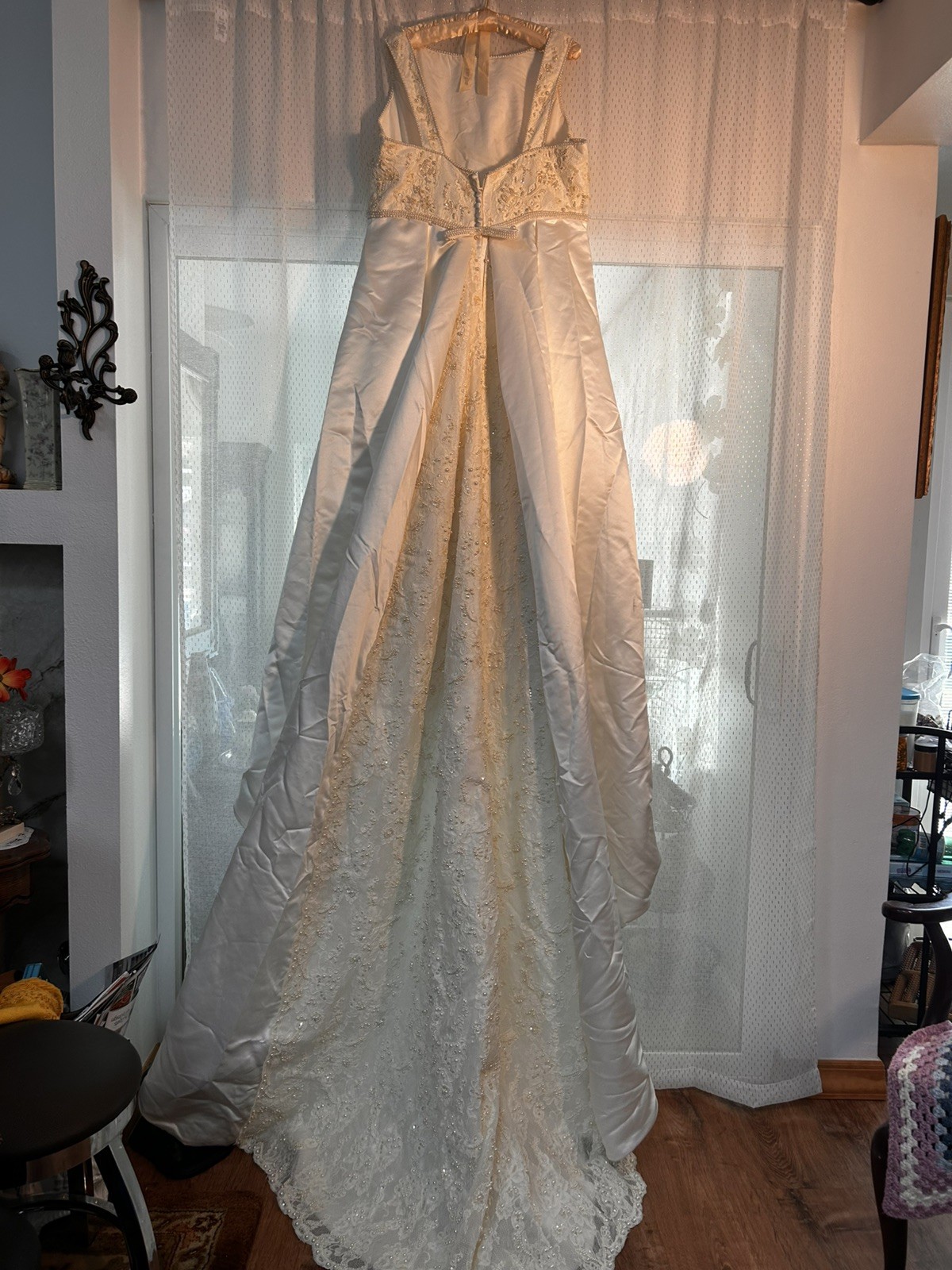 VTG Inspired High-Low Wedding Dress Beaded Lace Pearl Embellished Chapel Train
