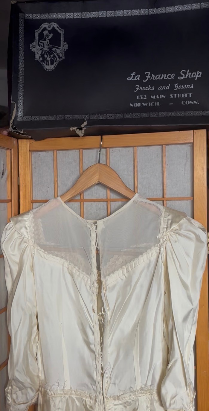 Vintage 1940s/1950s Wedding Dress Gown Cream Satin Chiffon La France Shop Norwic