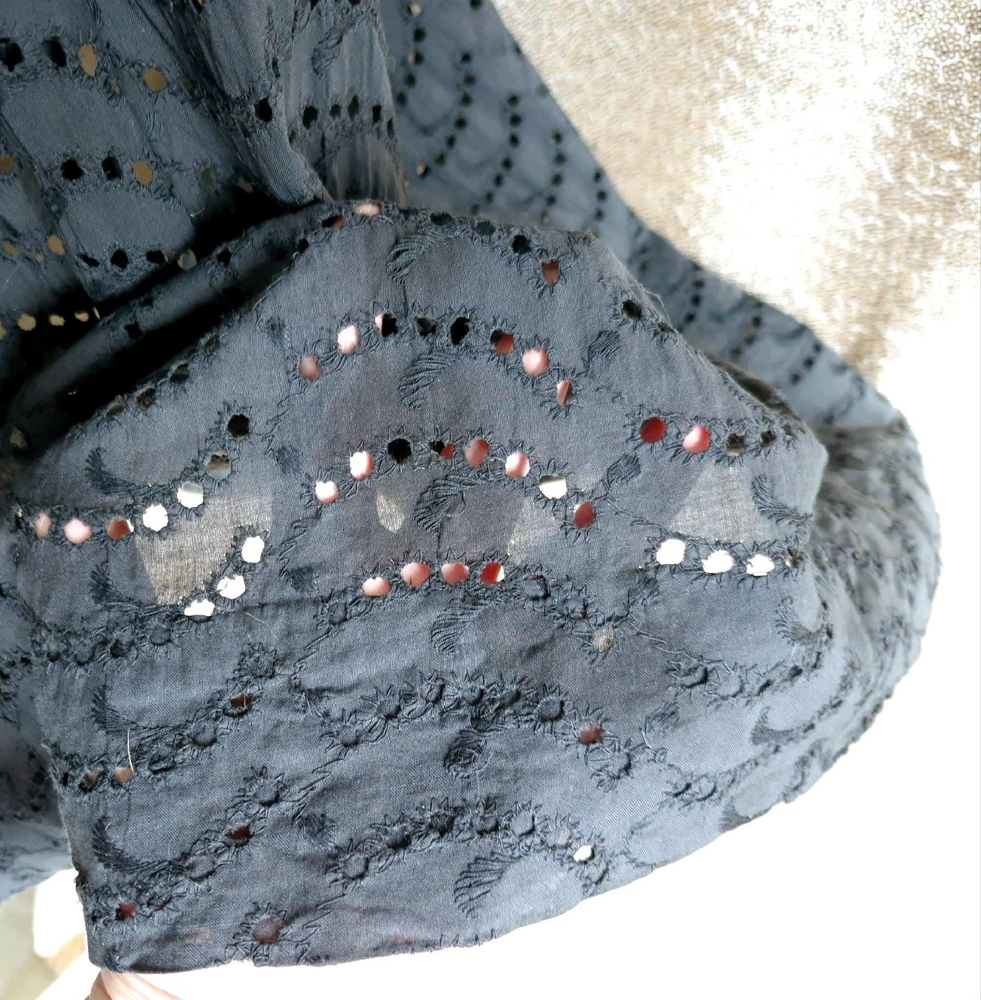POST WAR BLACK COTTON EYELET vintage 1940s 50s Square Neck DAY DRESS – S / M