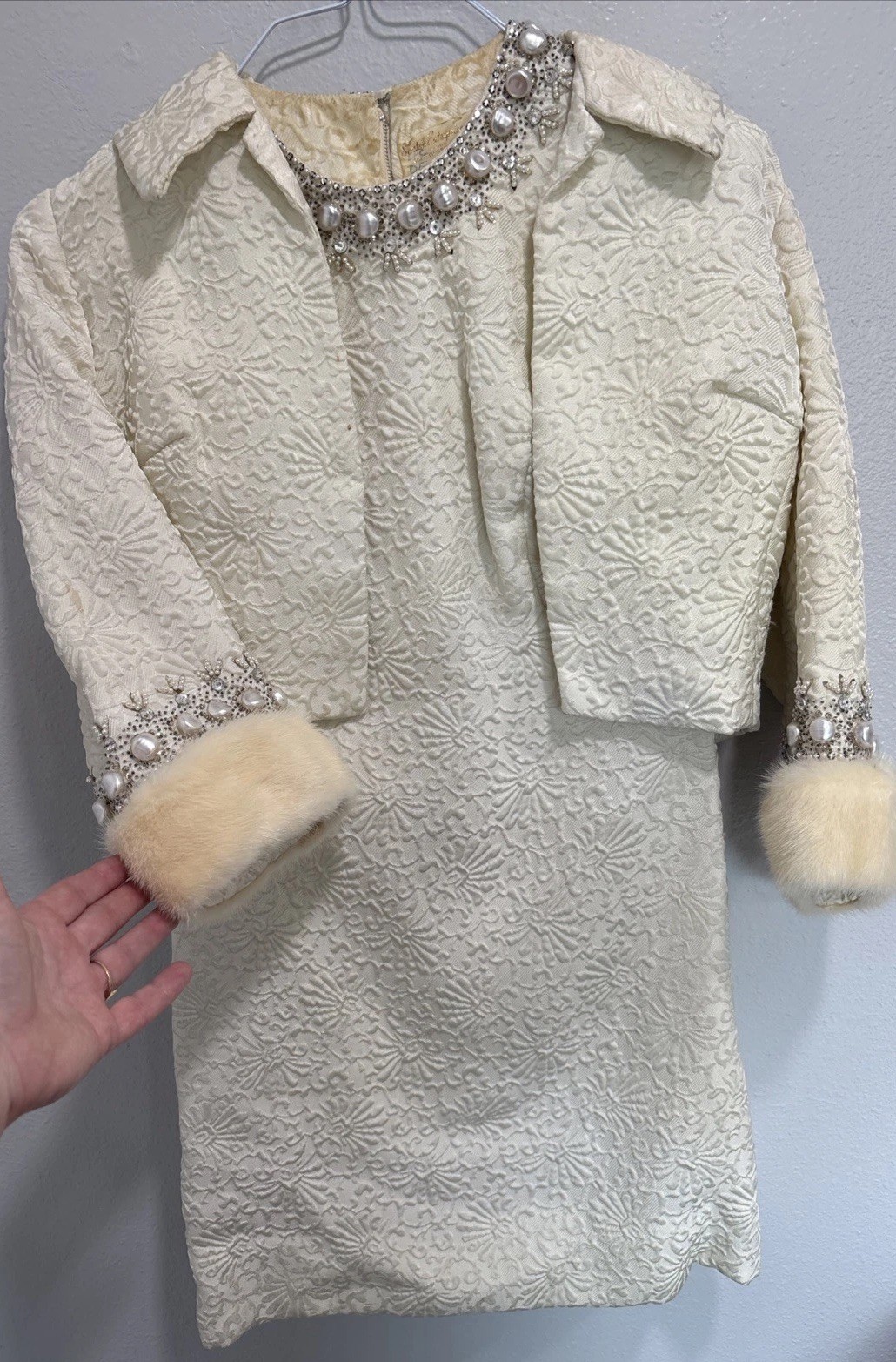 Vintage 1960s Beaded Imperial Hong Kong Dress Sz 10 Real Fur Cuffs DAMAGE