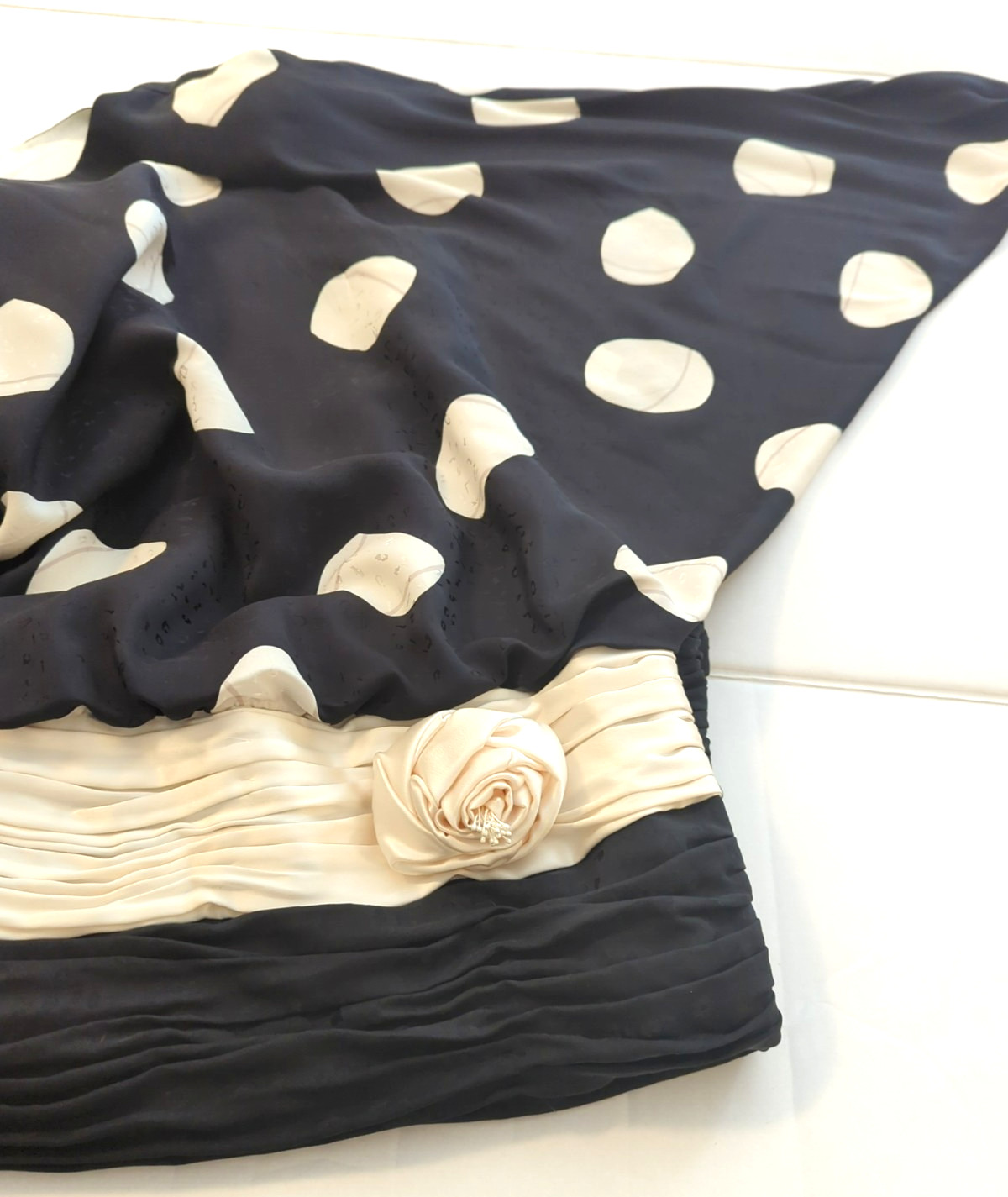 Vintage Saint ROMEI 100% Silk Dress 16 Black White Wing Sleeves Hong Kong Artsy