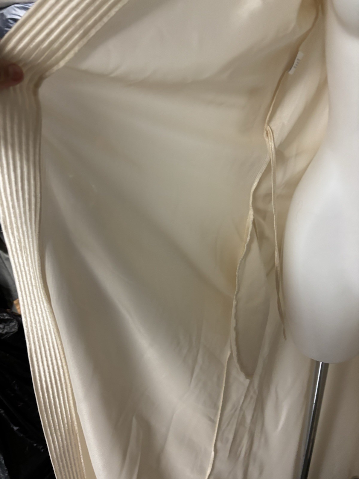 Vintage 70s Barad Co M Ivory Satin Robe ILGWU Union Made USA Tom Bezucha Sz M