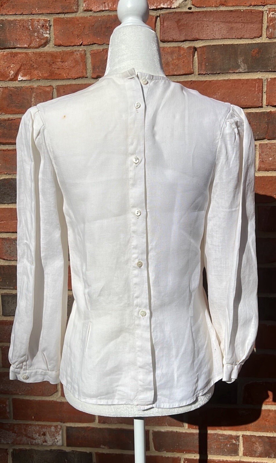 Vintage 1980s Imported White Linen Pleated Button Back Blouse Size 4