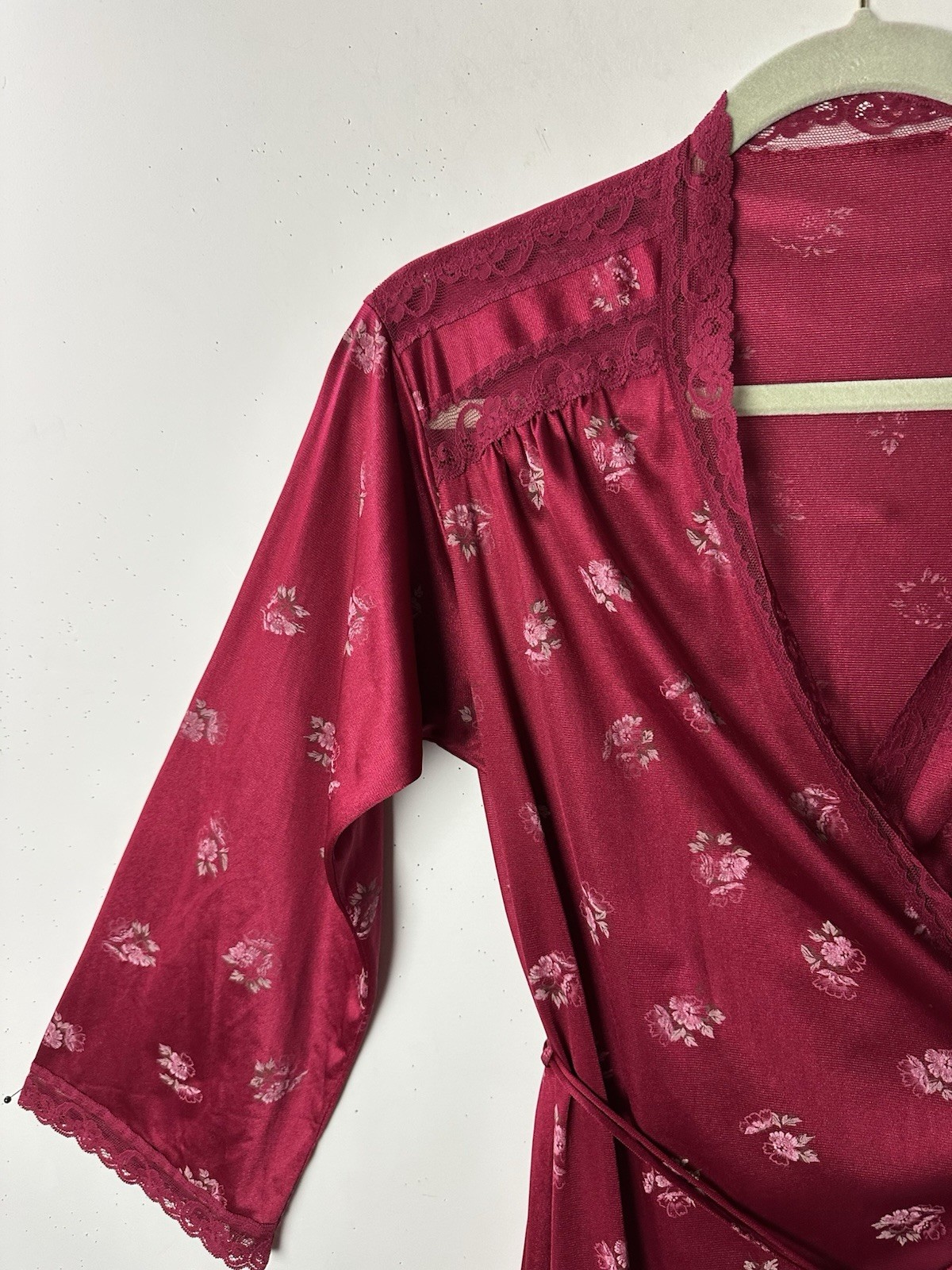 Vtg Tom Bezduda Barad & Co Long Robe Red Floral Union Made USA 70s Nylon Lace PS