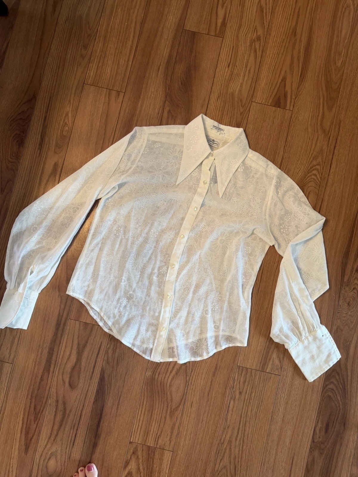 Vtg 70s Dunloggin Sheer White Floral Blouse Dagger Collar French Cuffs Link M