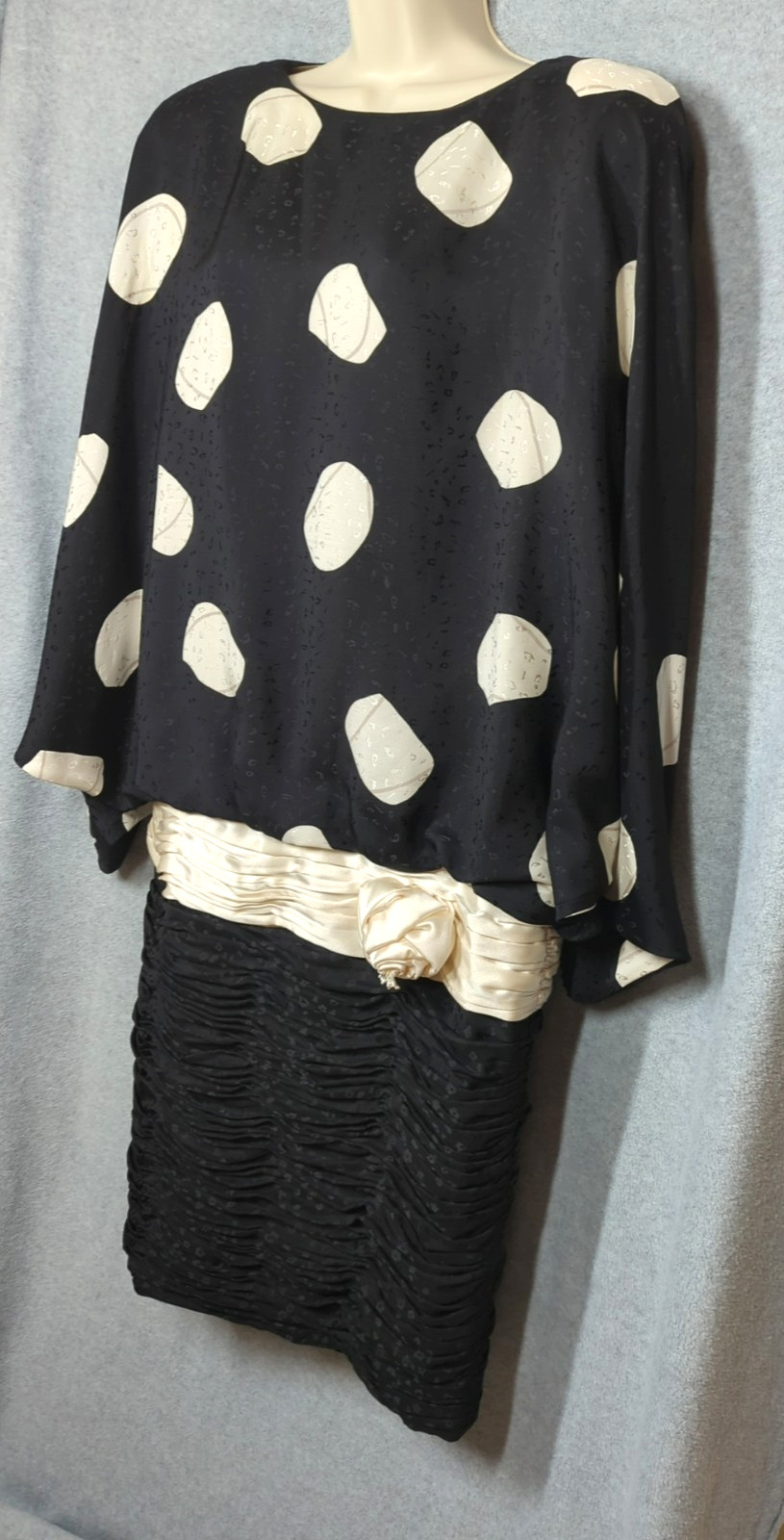 Vintage Saint ROMEI 100% Silk Dress 16 Black White Wing Sleeves Hong Kong Artsy