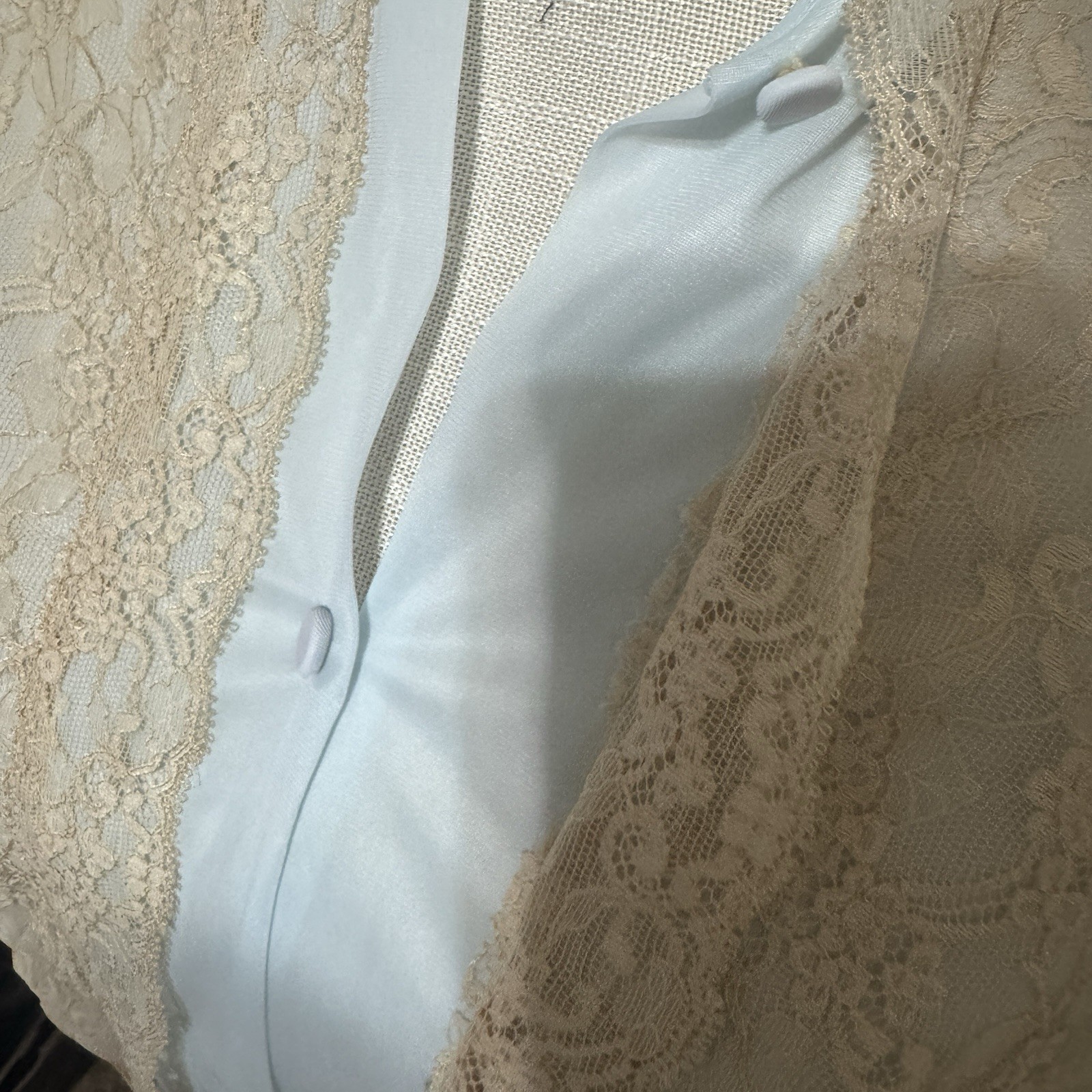 VTG Lace Overlay Pajama Top Neiman Marcus Vanity Fair M Light Blue Nylon 60s