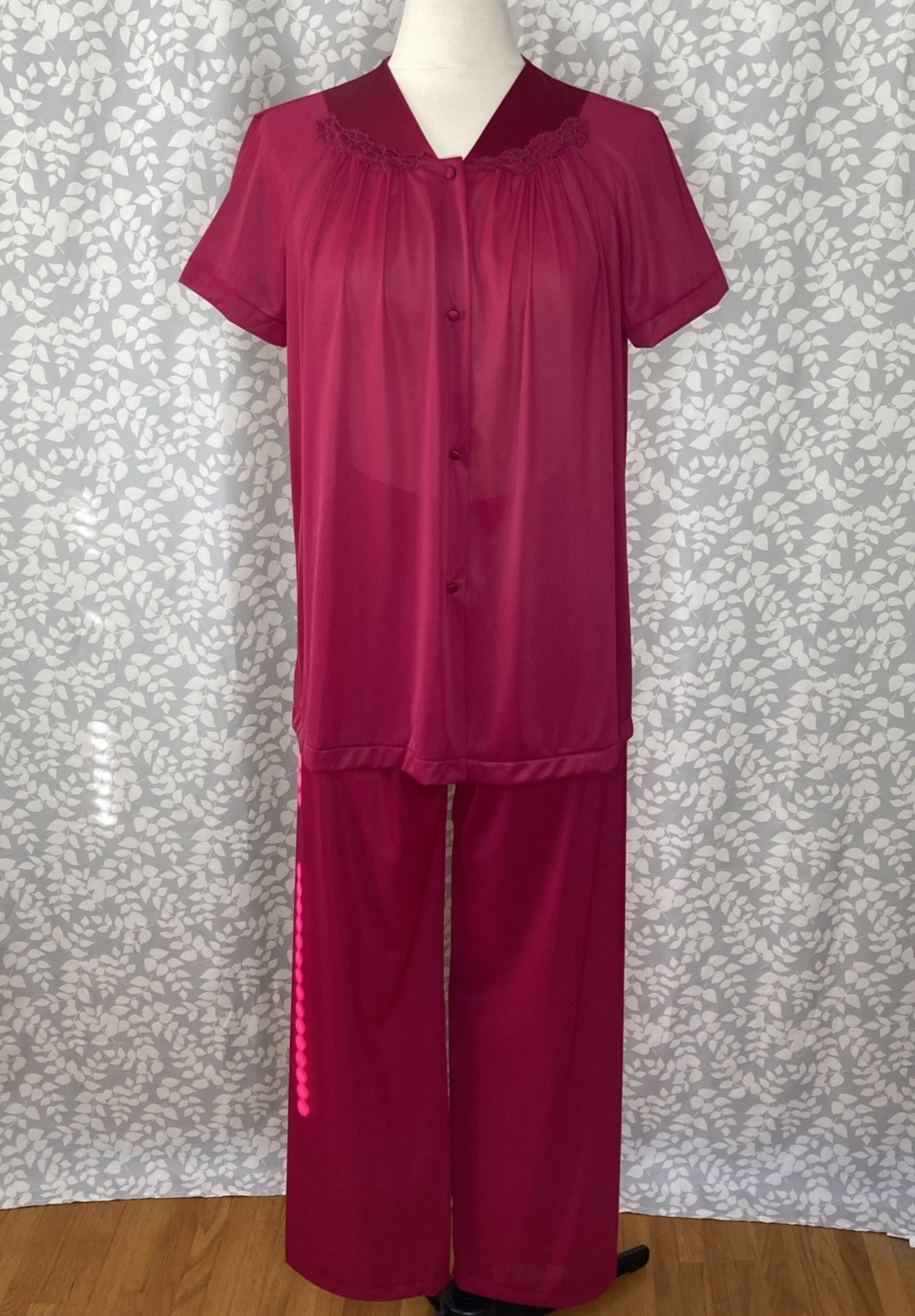 Vintage Vanity Fair 3 Pc Magenta Short Sleeve Pajama Set w/Robe, Size M, Unworn