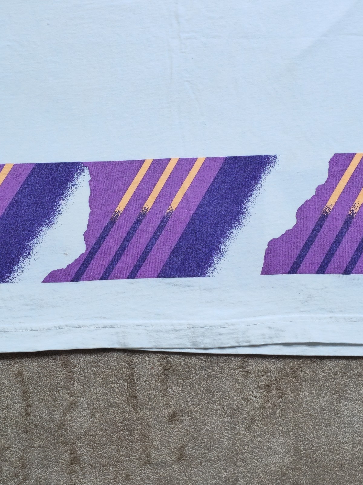 VTG White, Purple, and Yellow Nike Challenge Court T- Shirt Size L
