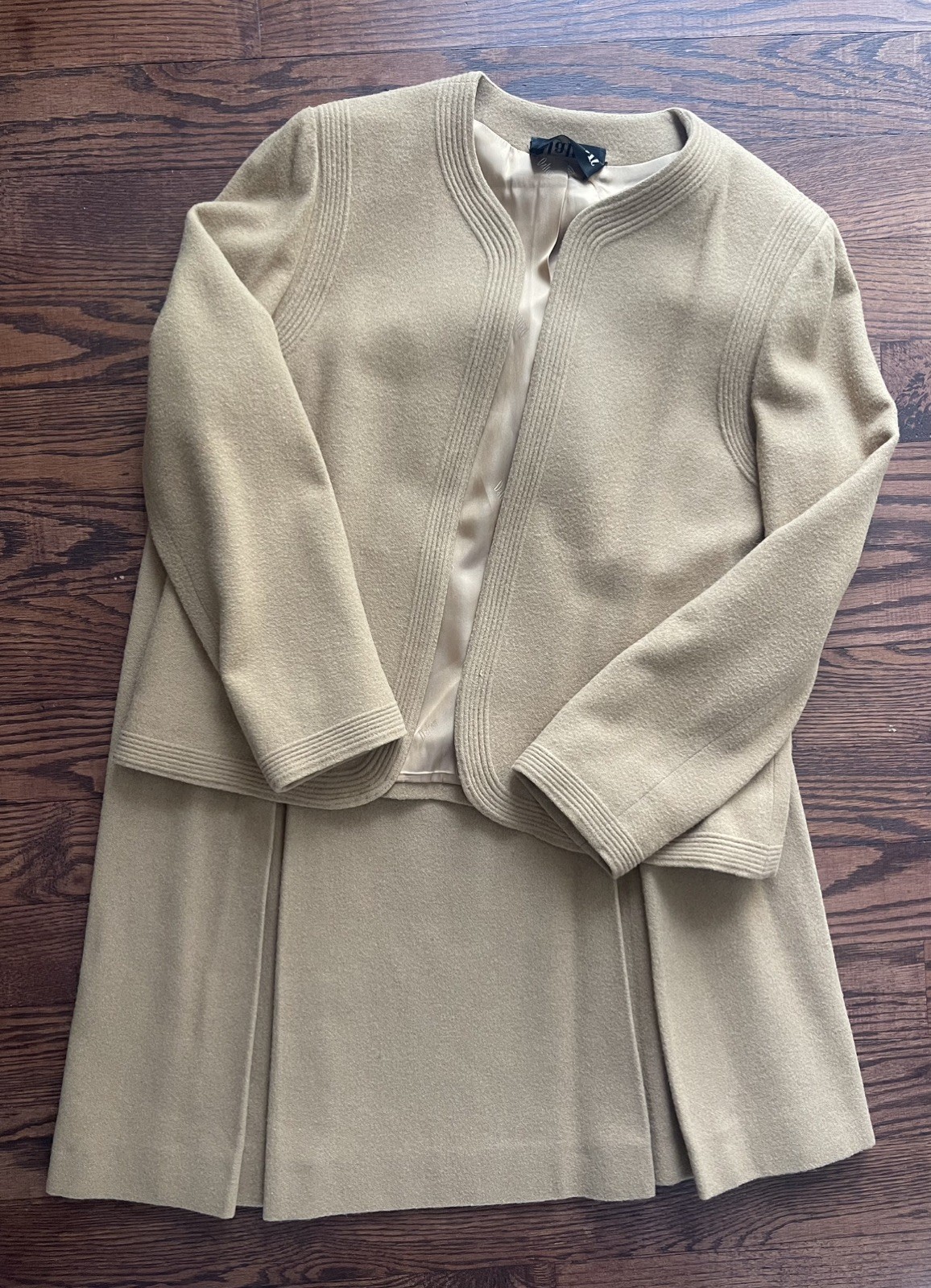 Vintage USA Dalton Women’s Sz 14 75% Wool 25% Camel Hair Skirt/Open Jacket Set