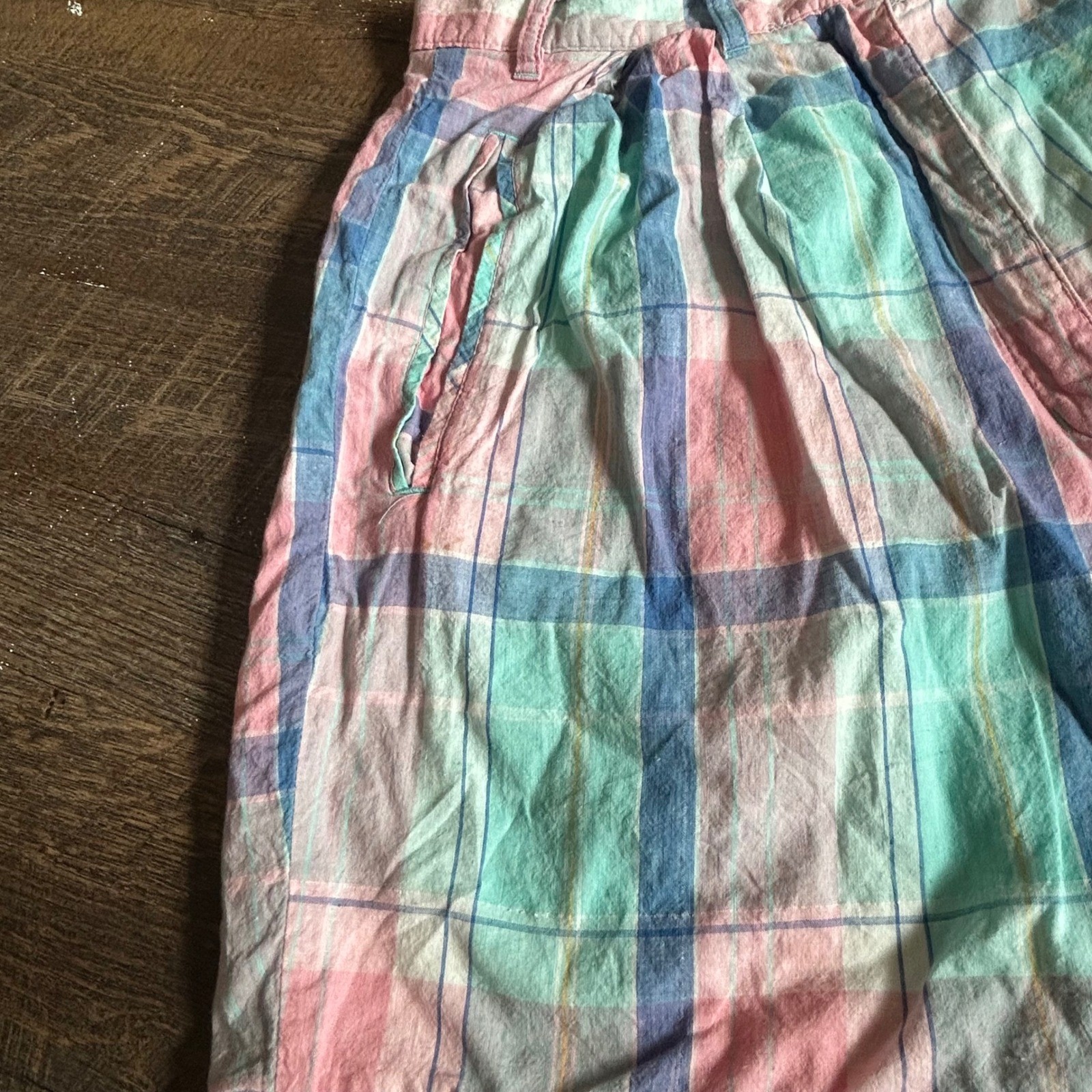 Woolrich Vintage 90s Pastel Plaid Cotton Pleated High Waisted Shorts Pink Teal